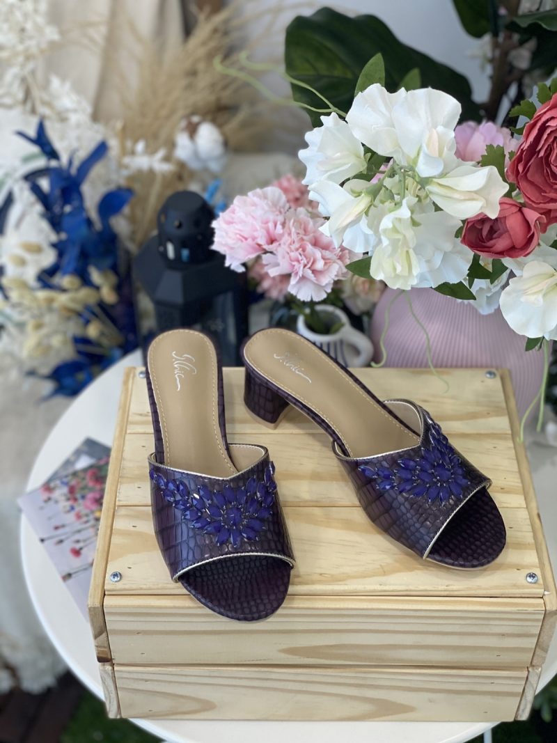 3009-36 Crystal heels in Purple