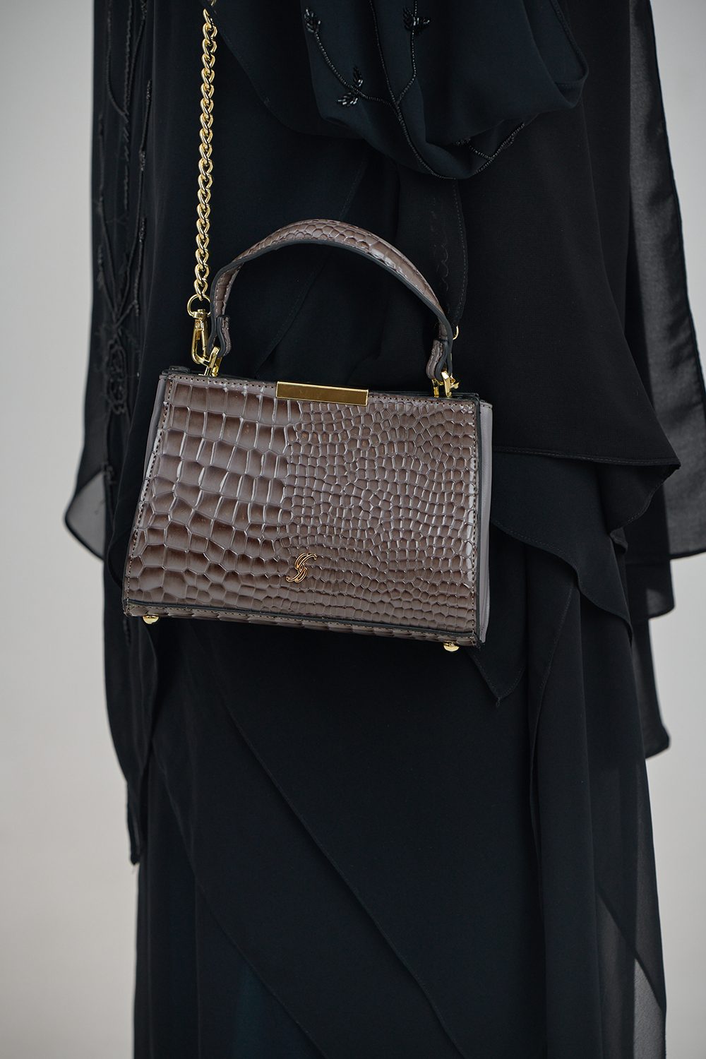 L162-GREY-6