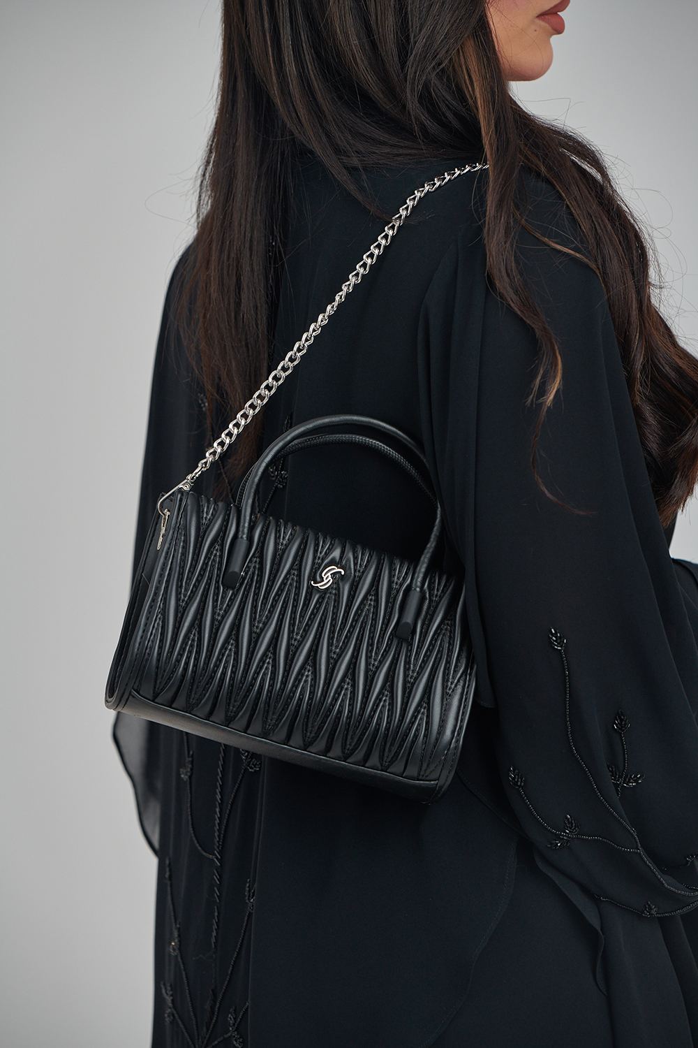 L210-Black-4