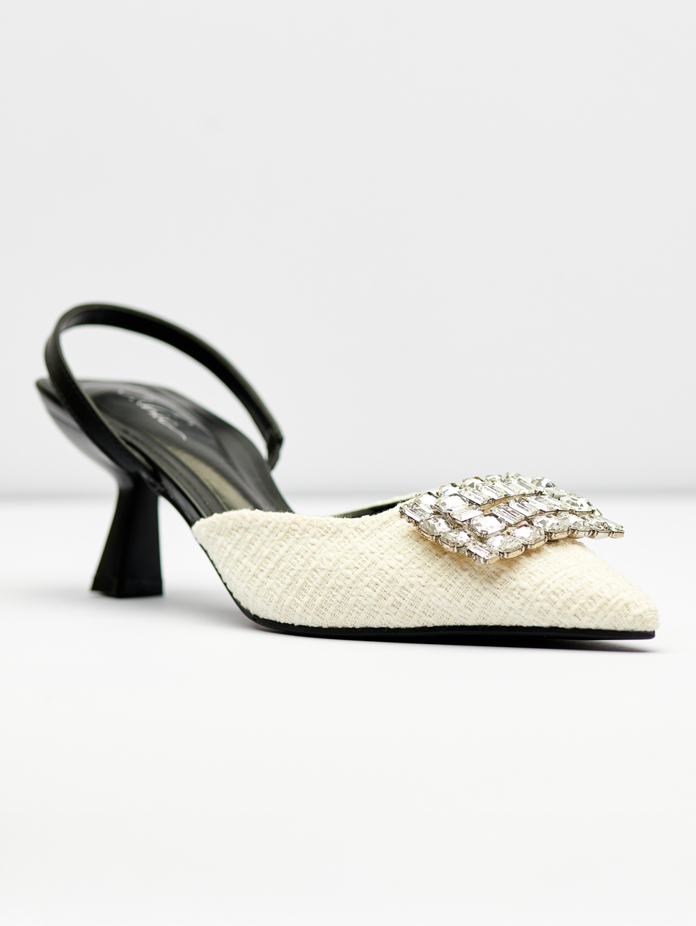 W002-WHITE-3