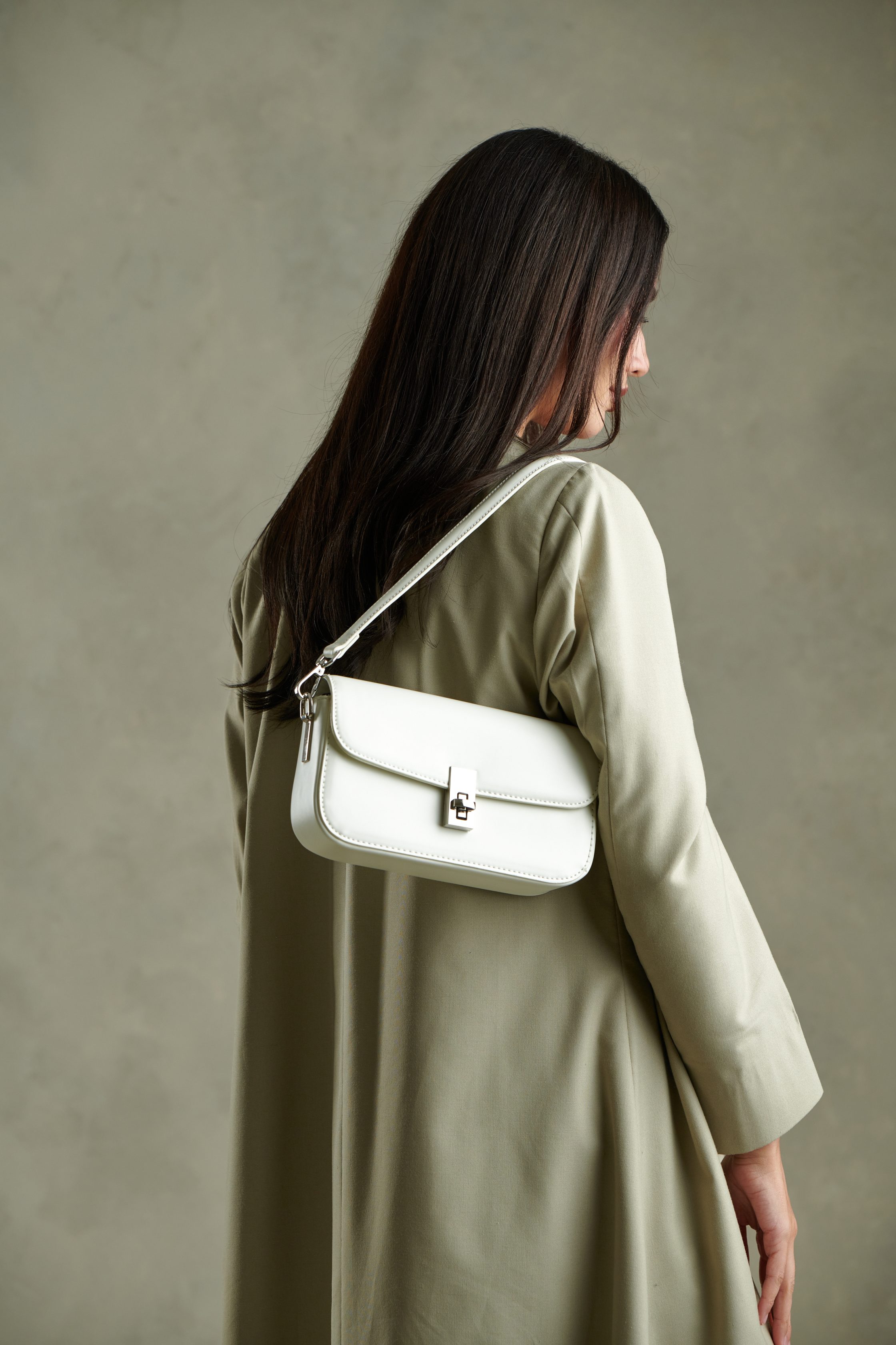 L209-WHITE (2)